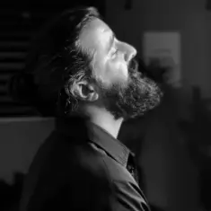 Mehdi Darabi – Gole Par Par (Hoorosh Band)
